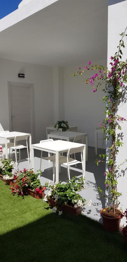 La Smeralda - Boutique Rooms And Breakfast Golfo Aranci Bagian luar foto