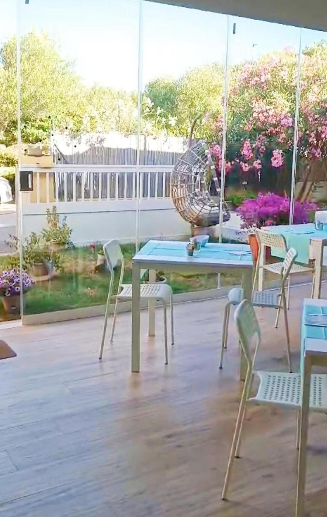 La Smeralda - Boutique Rooms And Breakfast Golfo Aranci Bagian luar foto
