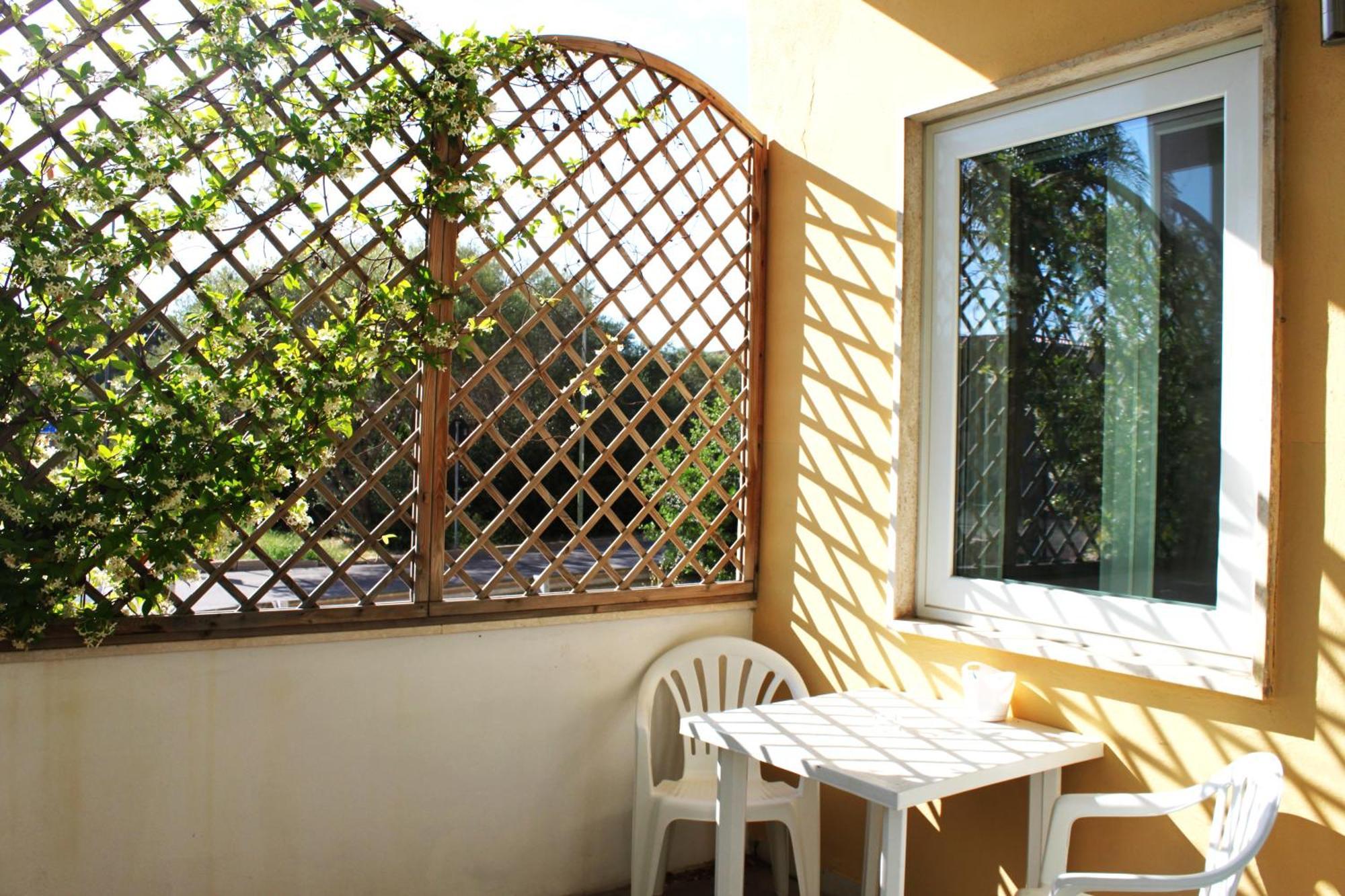 La Smeralda - Boutique Rooms And Breakfast Golfo Aranci Bagian luar foto