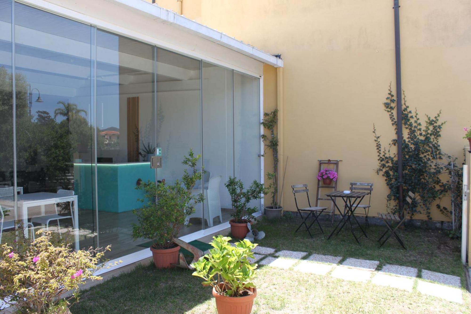 La Smeralda - Boutique Rooms And Breakfast Golfo Aranci Bagian luar foto