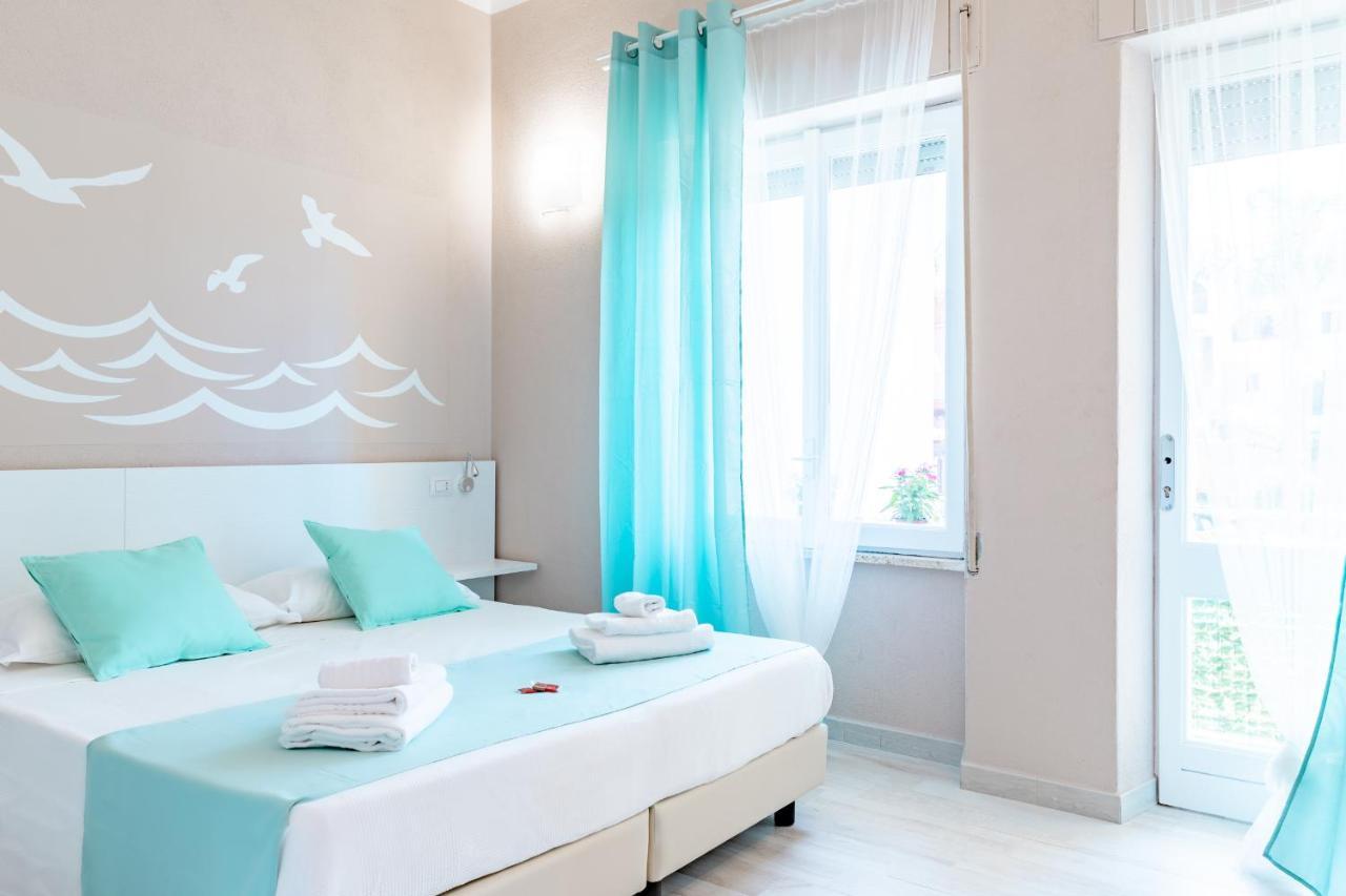 La Smeralda - Boutique Rooms And Breakfast Golfo Aranci Bagian luar foto