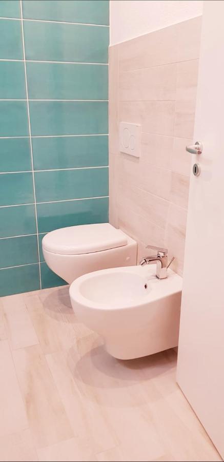 La Smeralda - Boutique Rooms And Breakfast Golfo Aranci Bagian luar foto