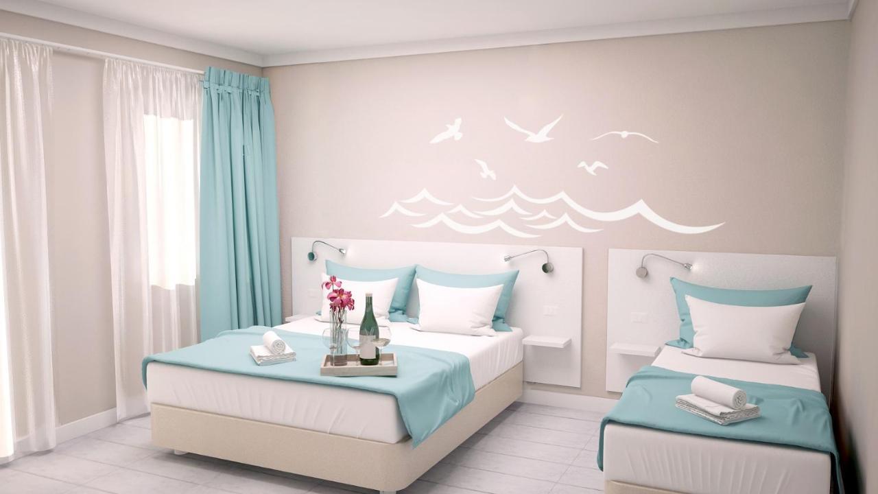 La Smeralda - Boutique Rooms And Breakfast Golfo Aranci Bagian luar foto