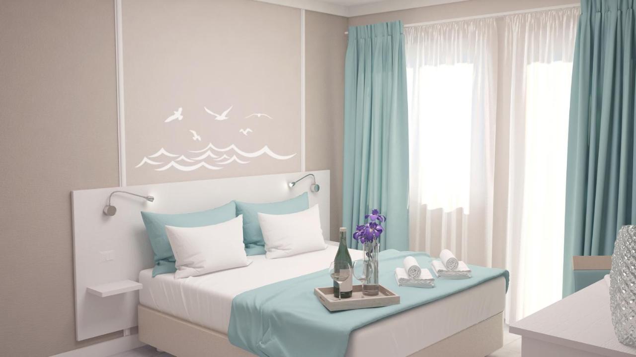 La Smeralda - Boutique Rooms And Breakfast Golfo Aranci Bagian luar foto